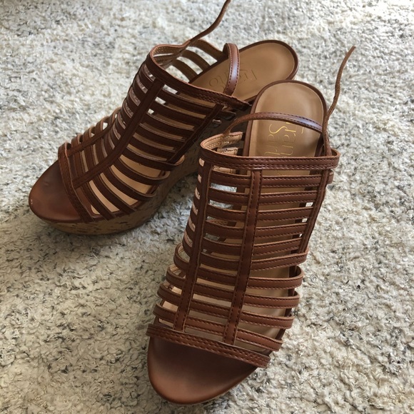 Strappy Brown Wedges 🌼 - Picture 2 of 4